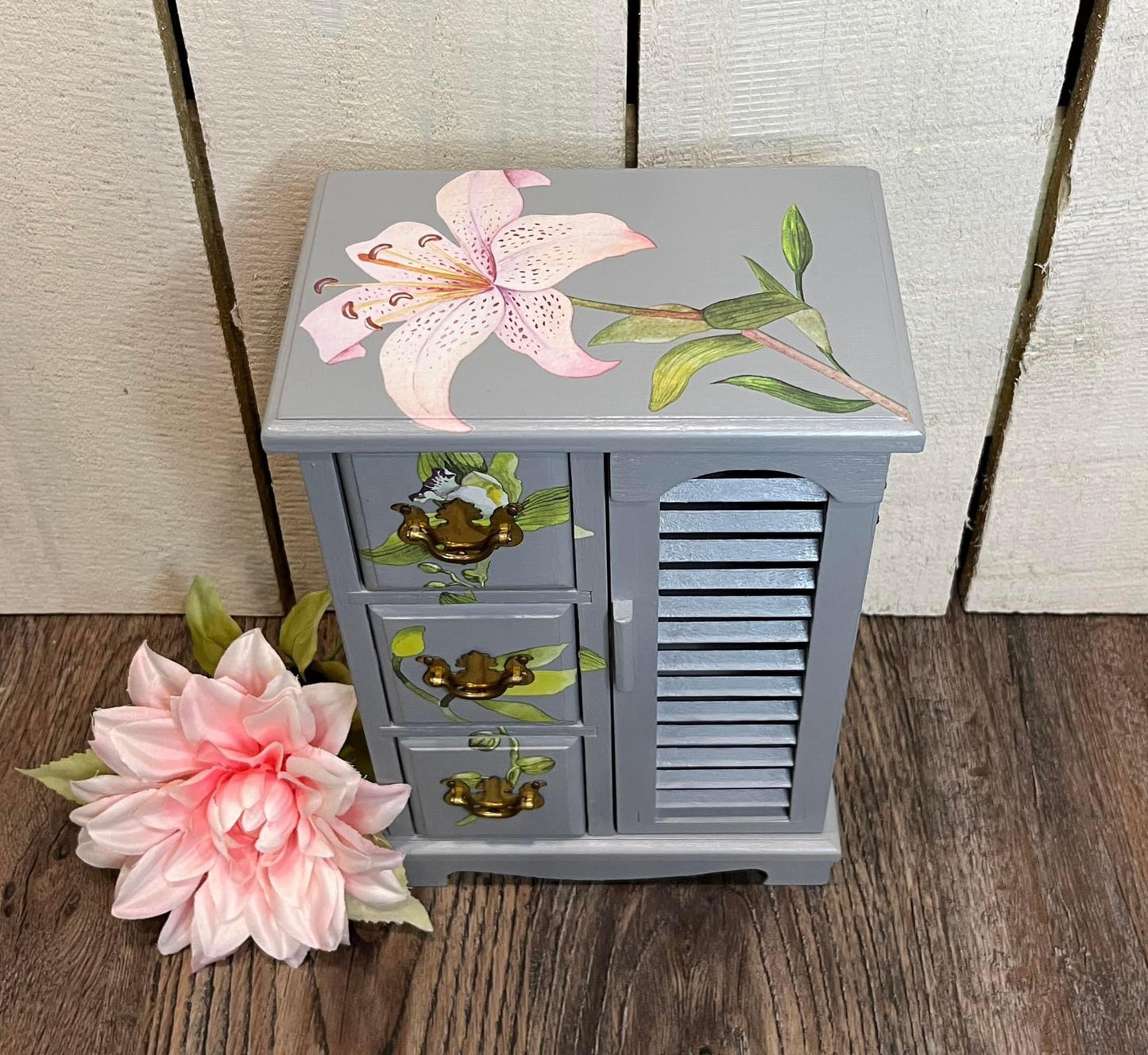 Gray Refurbished Jewelry Box