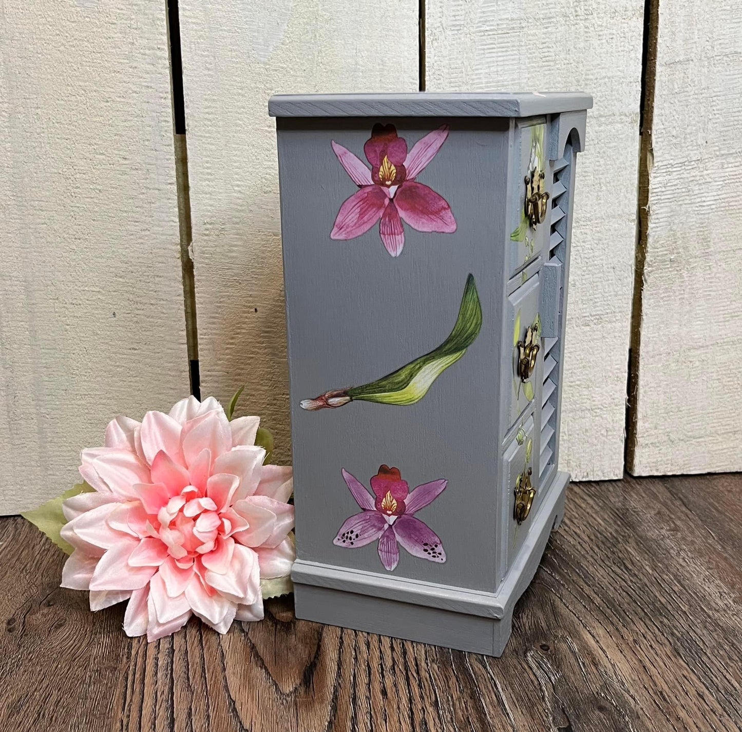 Gray Refurbished Jewelry Box