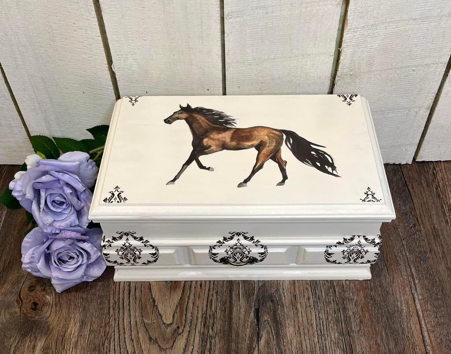 Cream Refurbished Jewelry Box