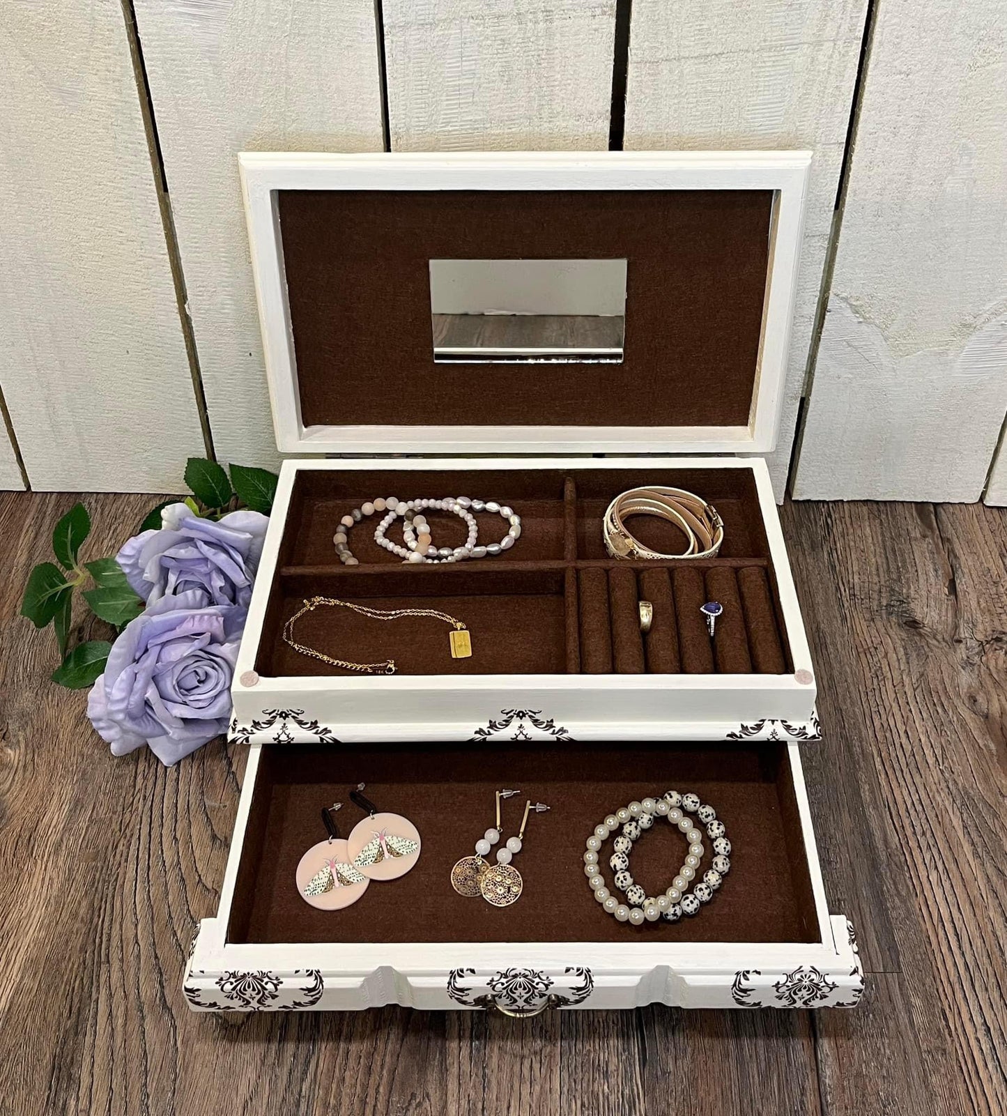 Cream Refurbished Jewelry Box