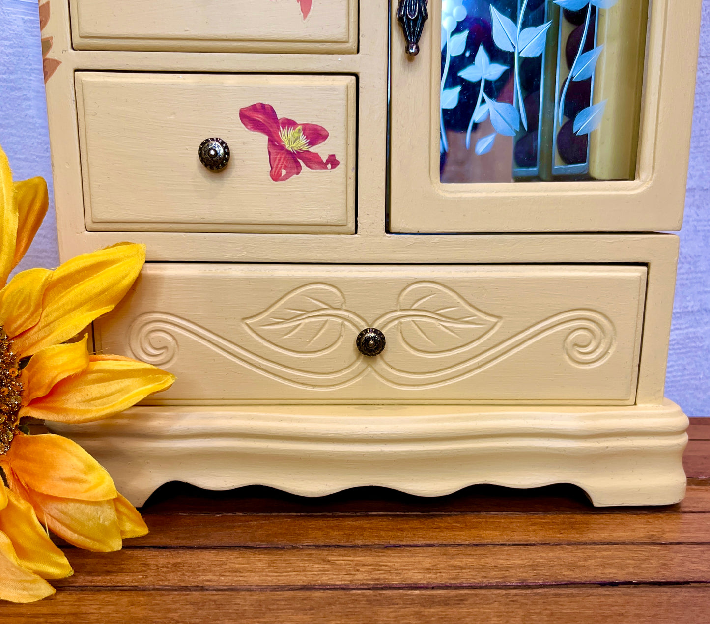 Yellow Refurbished Jewelry Box