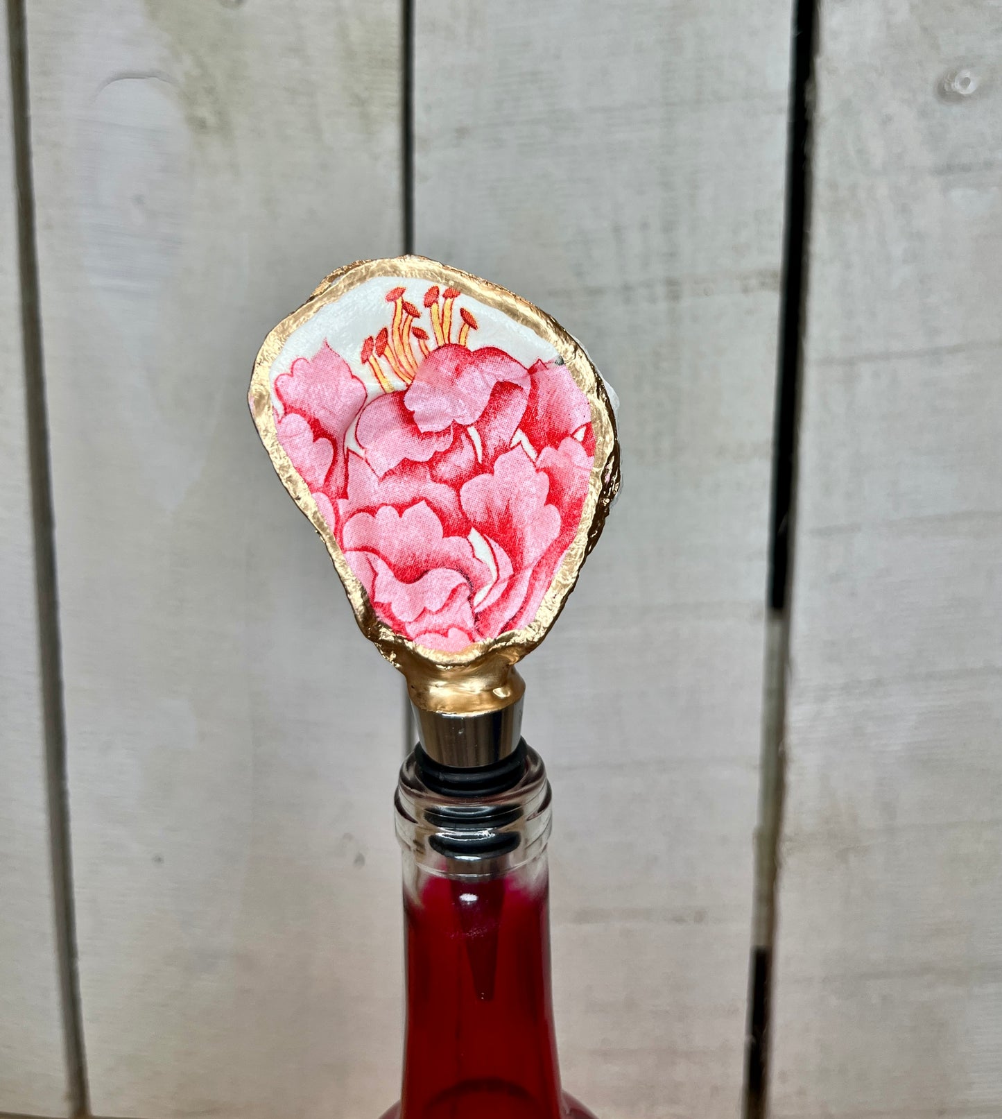 Ruffle Flower Oyster Shell Wine Stopper