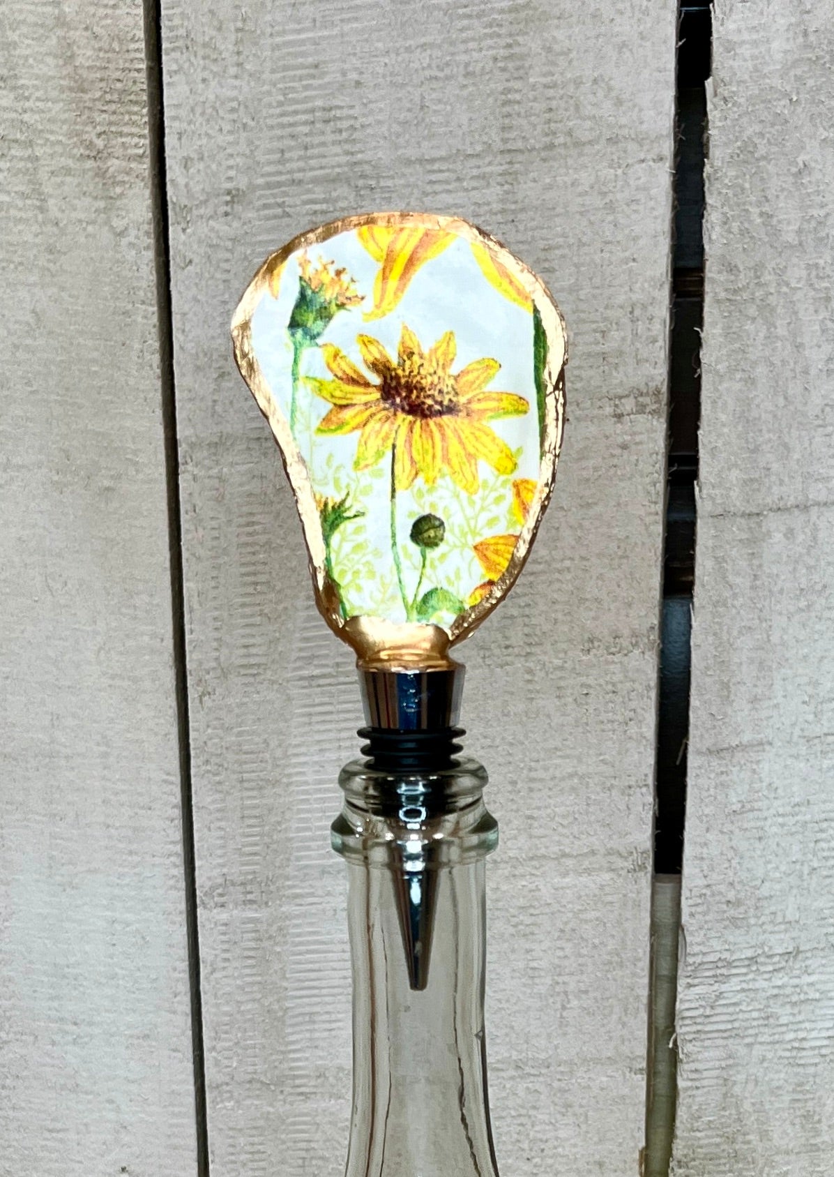 Yellow Flower Oyster Shell Wine Stopper